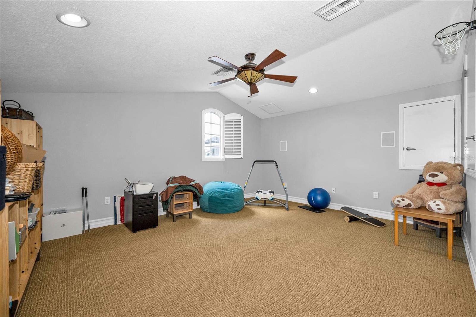 Upstairs Bonus Room