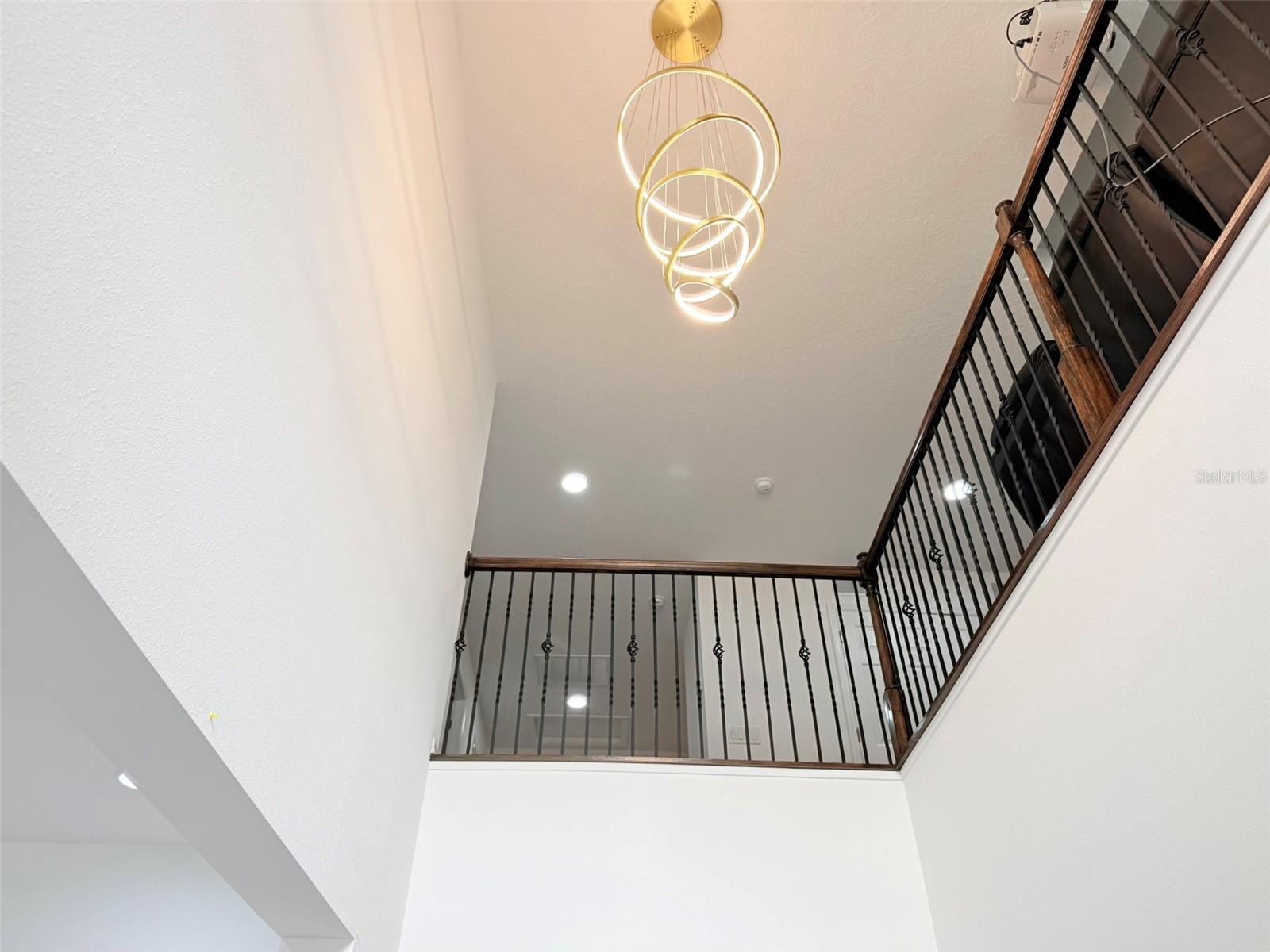 TB8514352