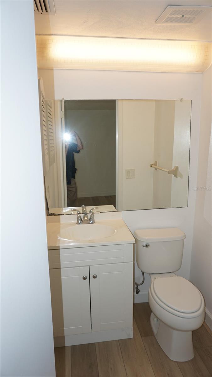 W7886313