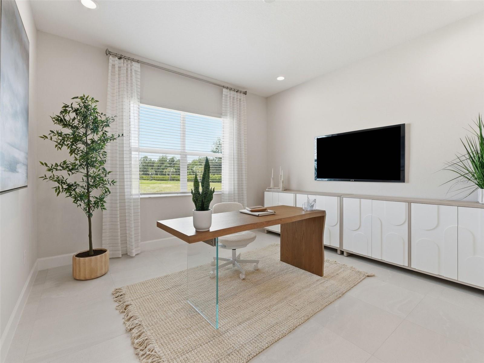 A Flex Space Your Sure to Enjoy No Matter The Use