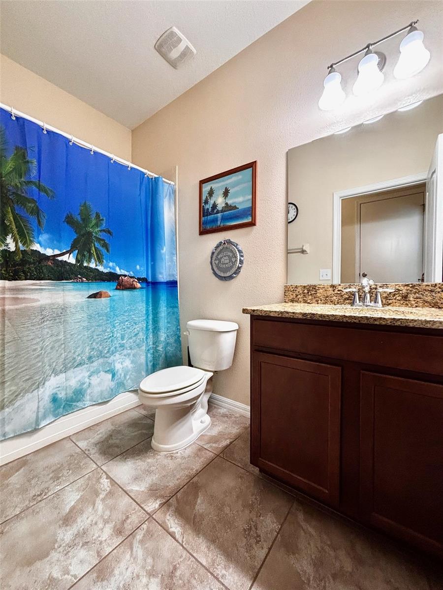 BATHROOM 3