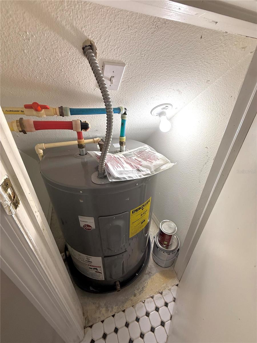 Hot Water Heater