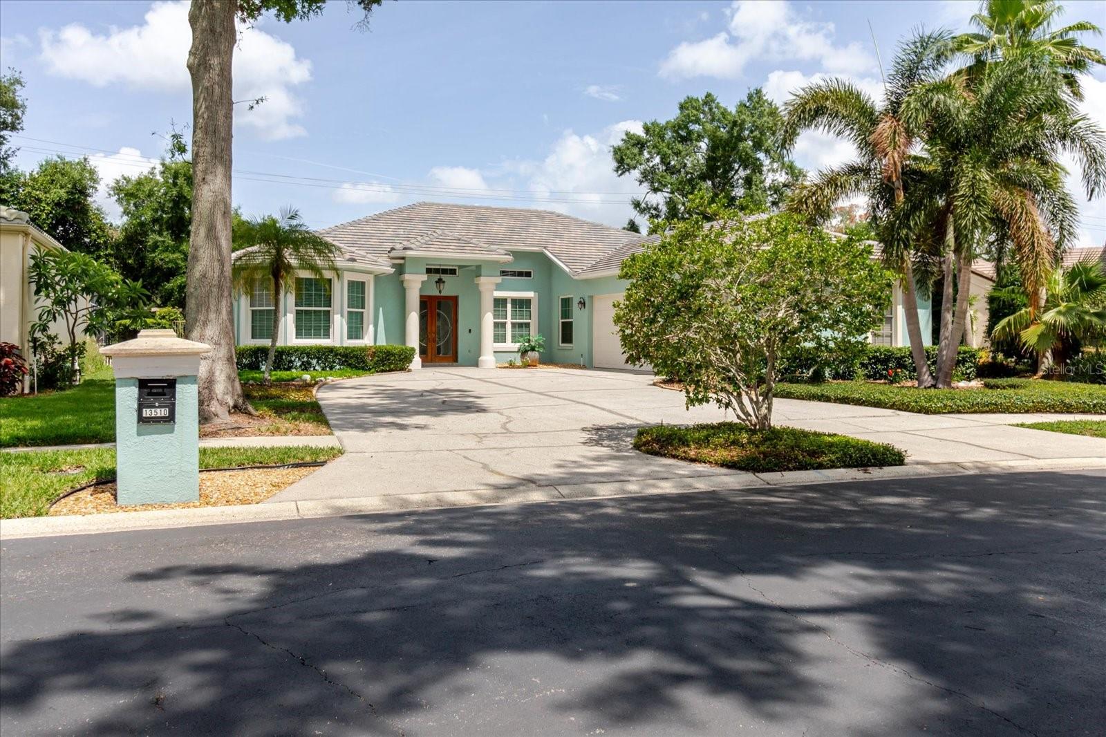 TB8514628