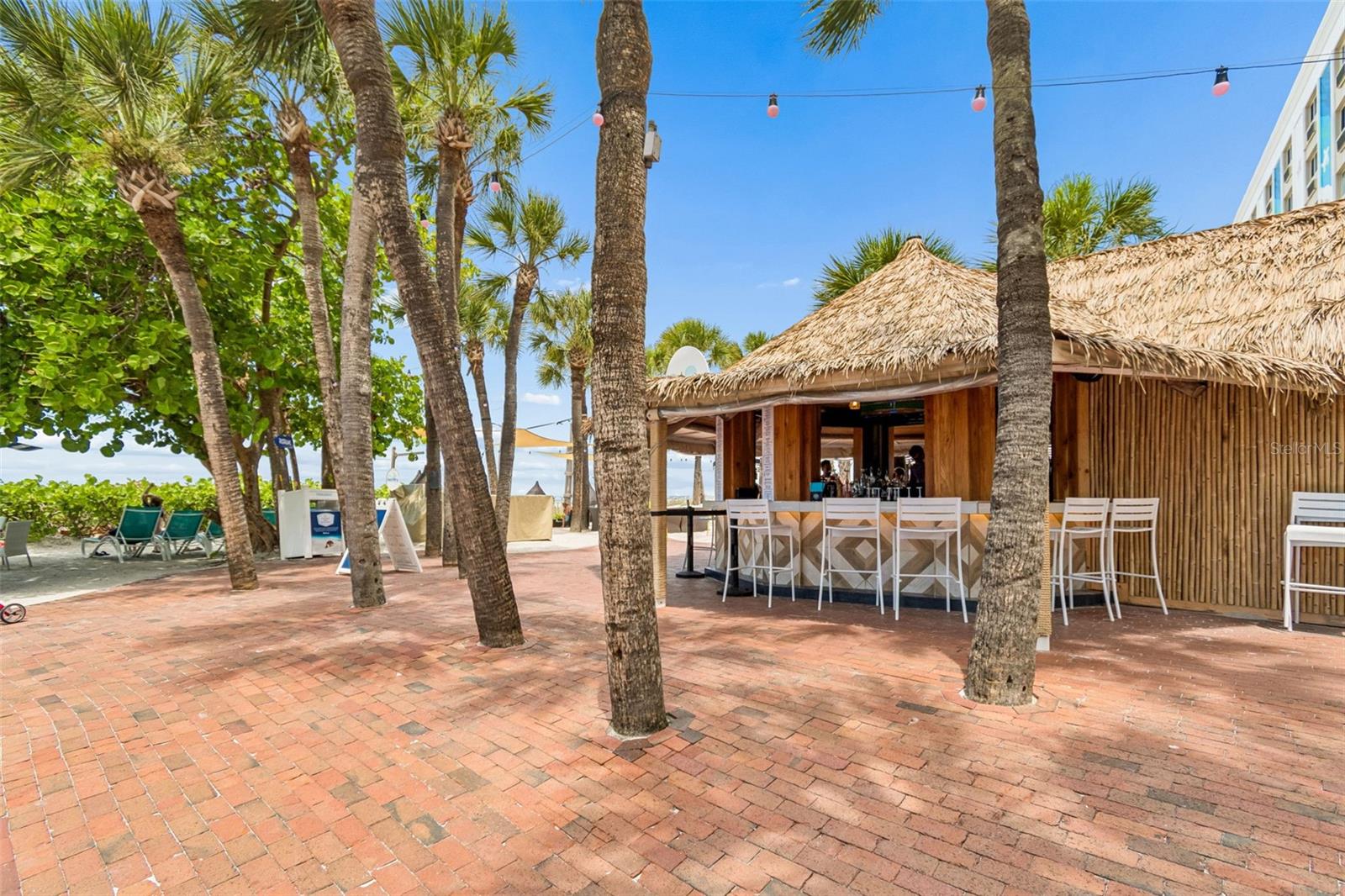 Tiki bar