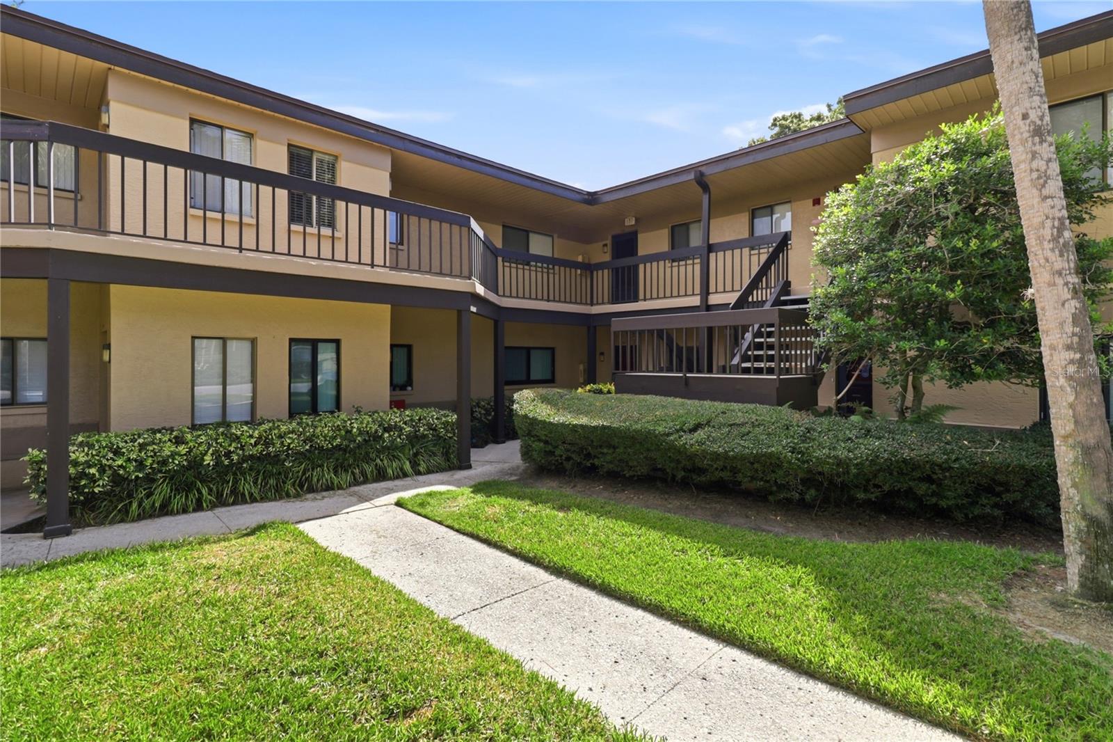 Front entrance courtyard
