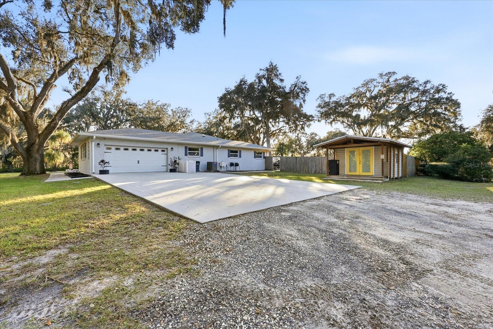 Driveway/Side Yard View