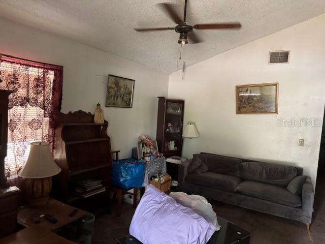 TB8514657
