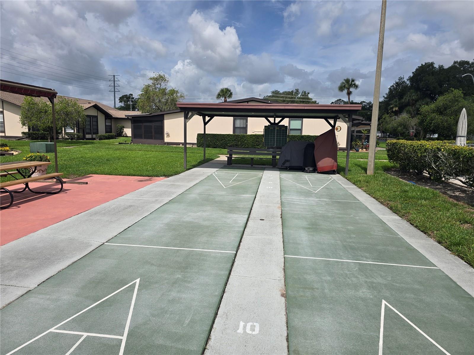 A4695613