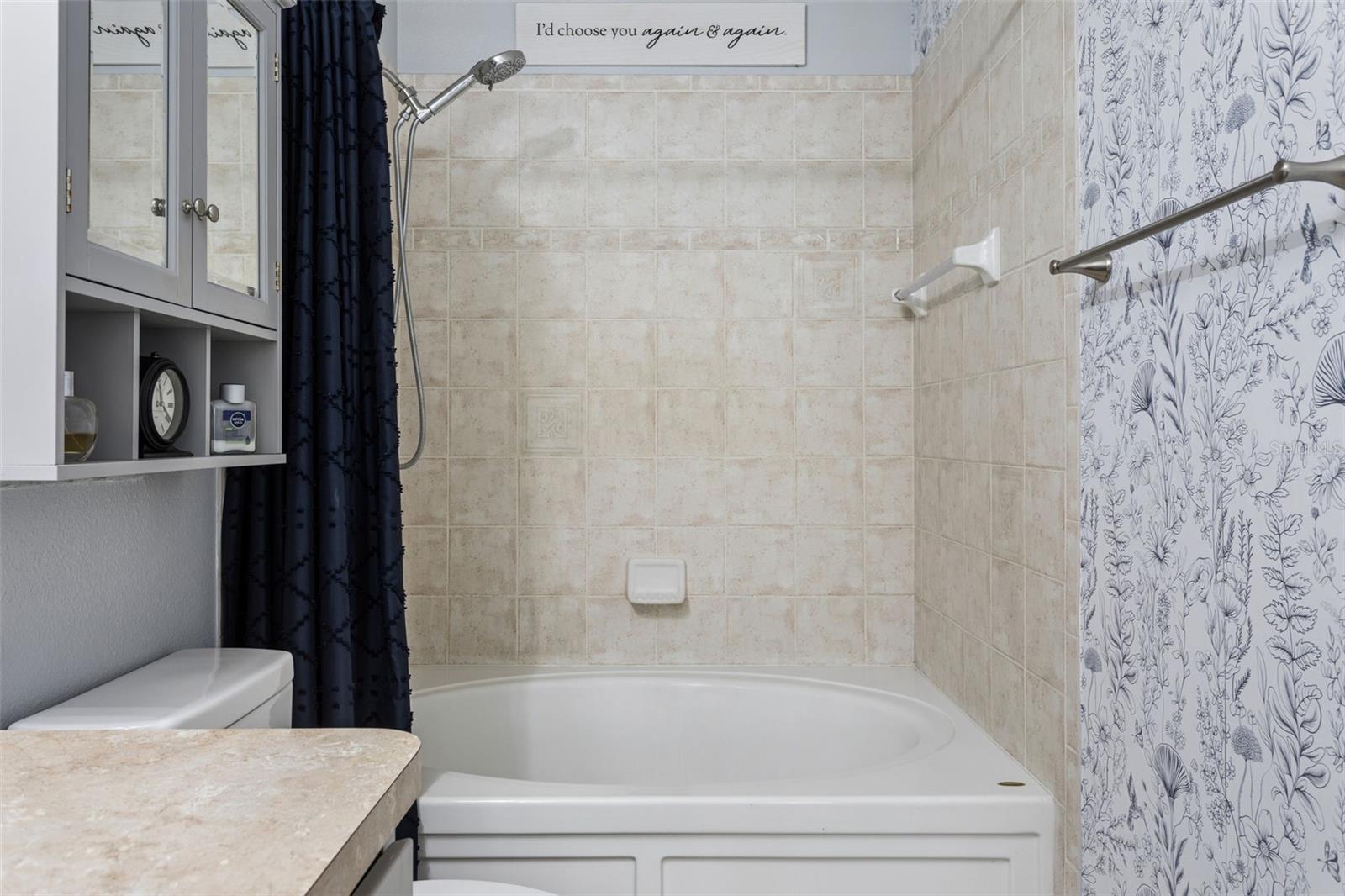 Jacuzzi style tub