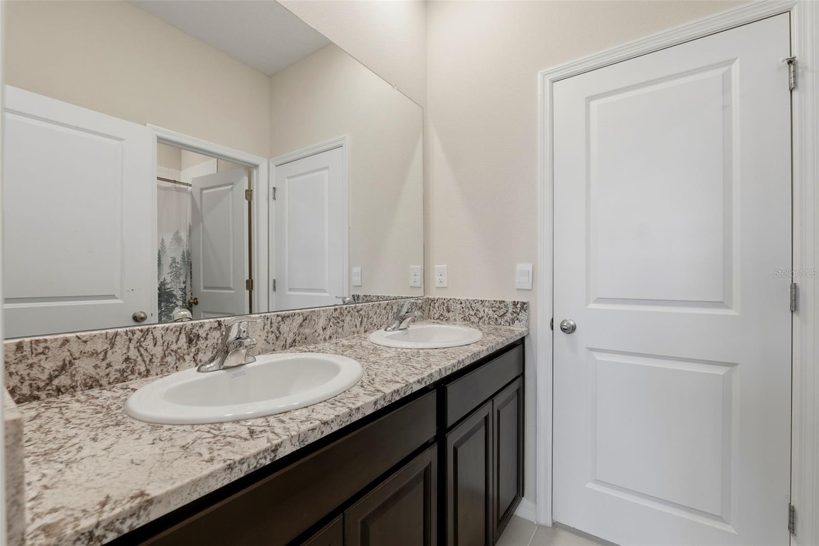 Shared Bathroom for Bedroom 2 & 3