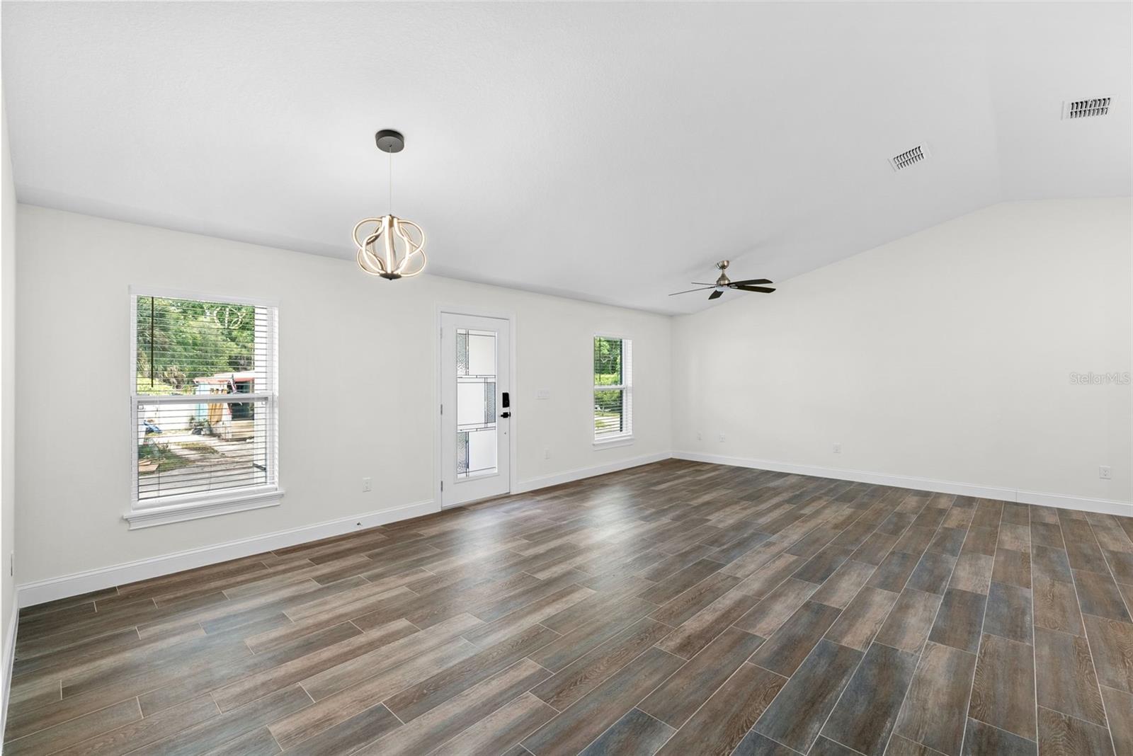 Dining & Living Rooms
