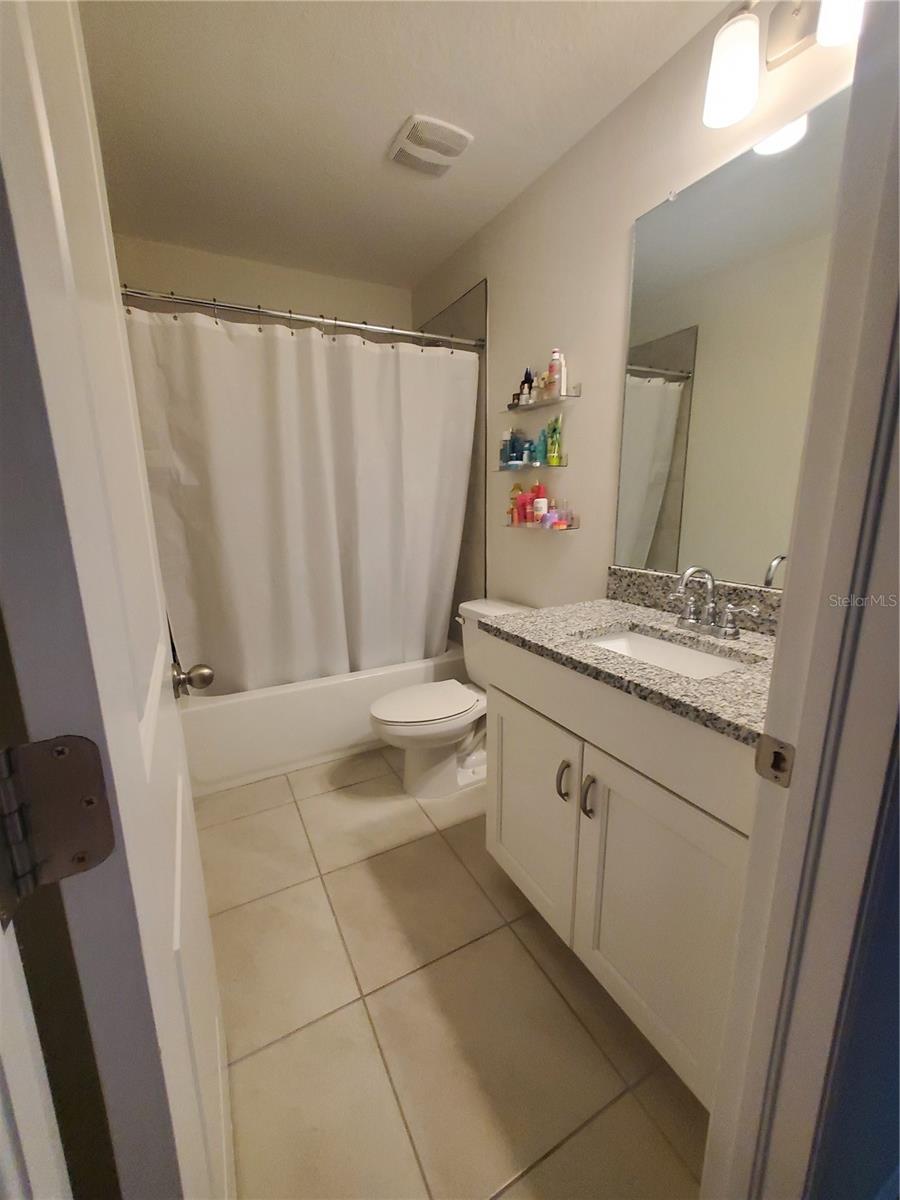 C7526856
