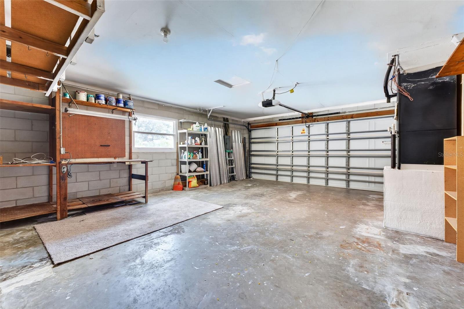 Oversized 2 Car Garage