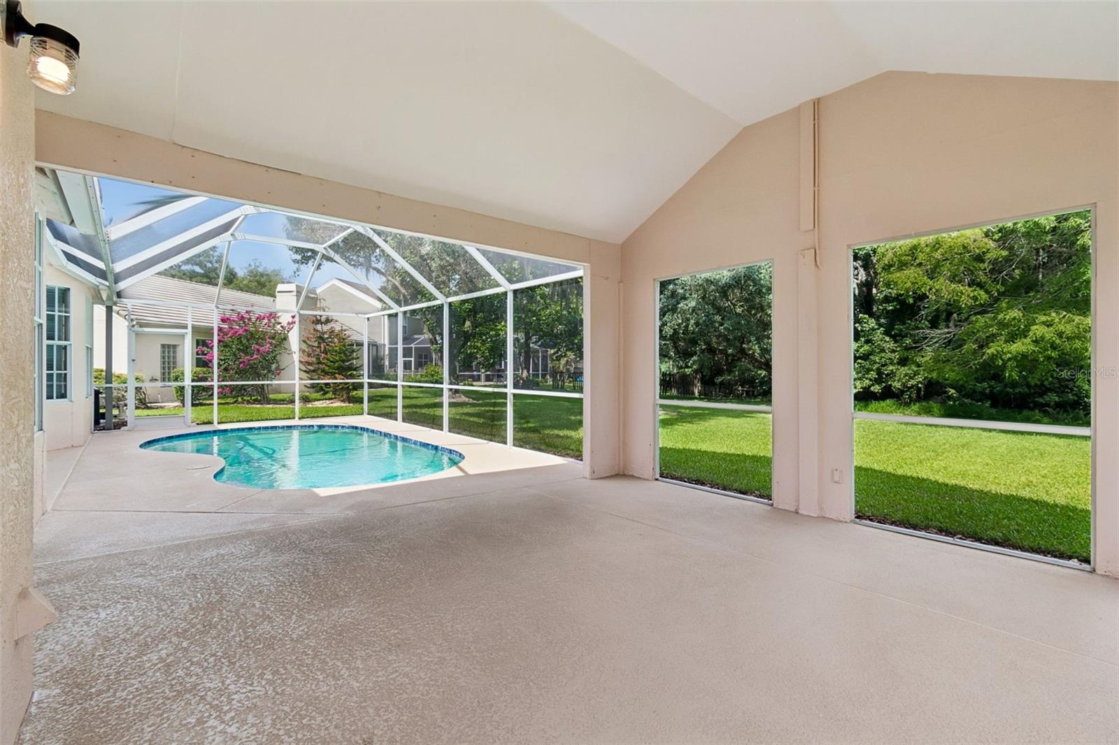 Large lanai overlooks pool