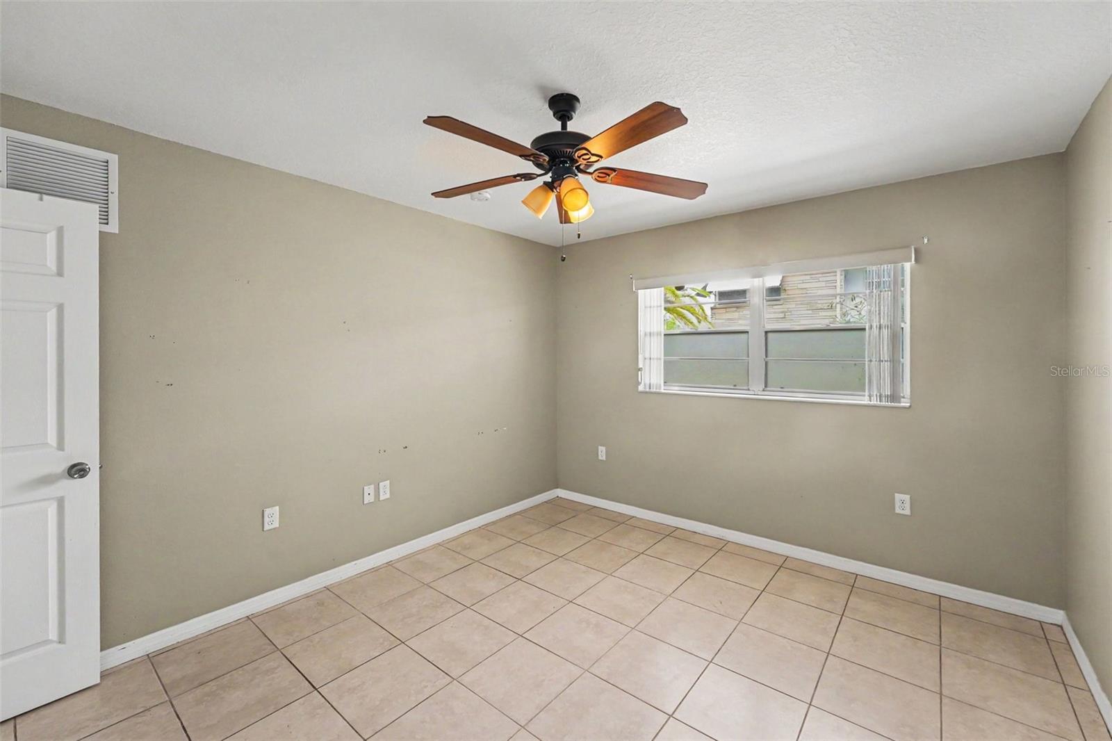 Bedroom !