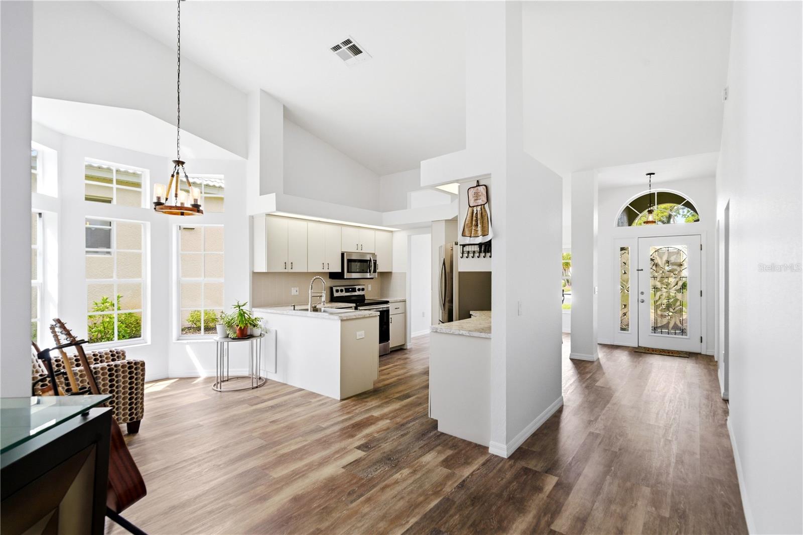 Kitchen/Nook/Foyer