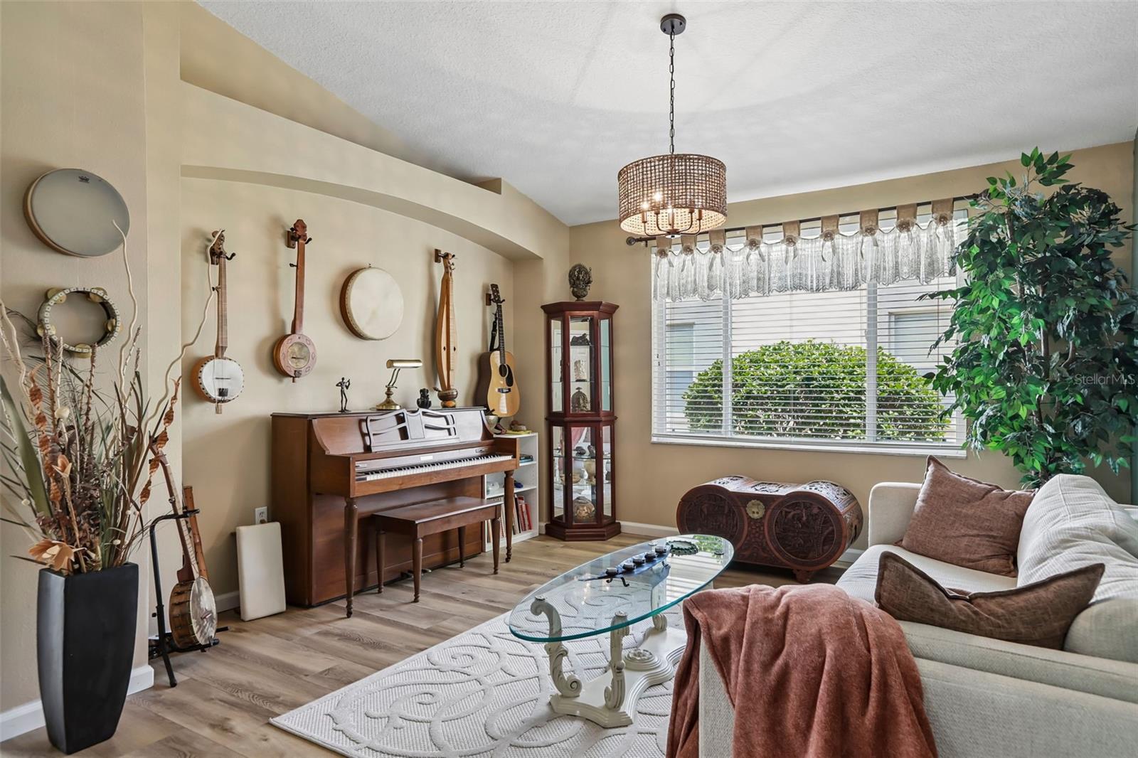 Formal Dining/Music Room/Flex Space