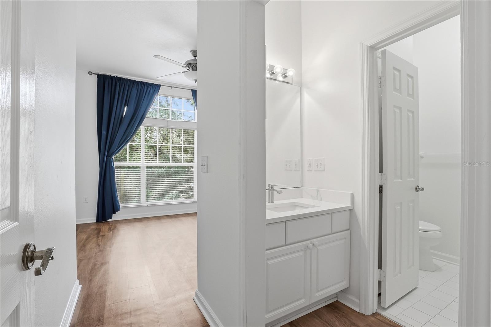 Bedroom on suite and walk in closet