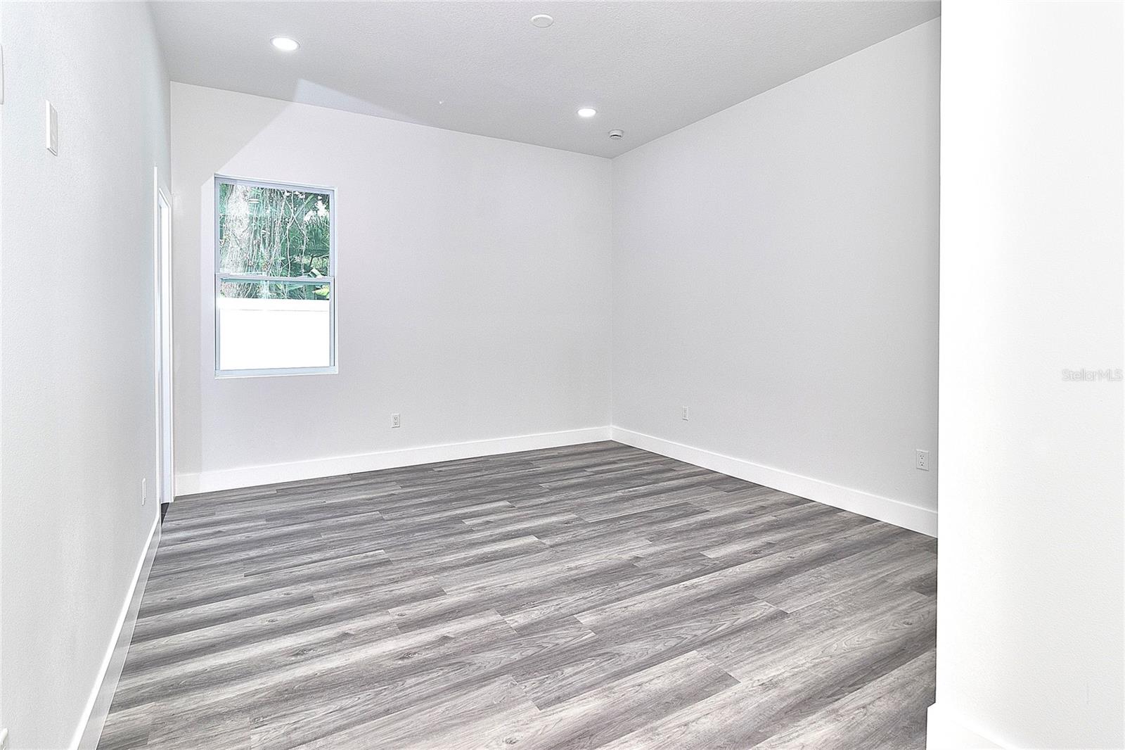 Bedroom #2 w/Ensuite Bathroom
