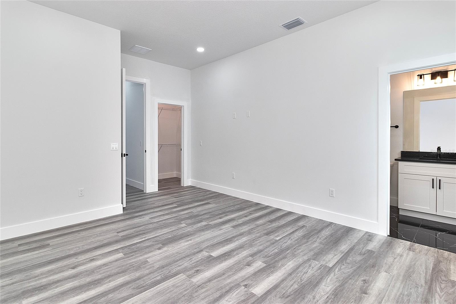 Bedroom #2 w/Ensuite Bathroom