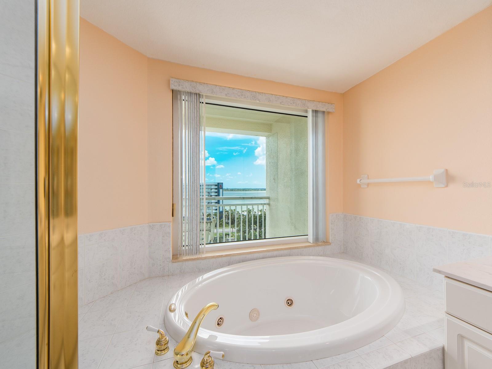 Soaker tub with Jets