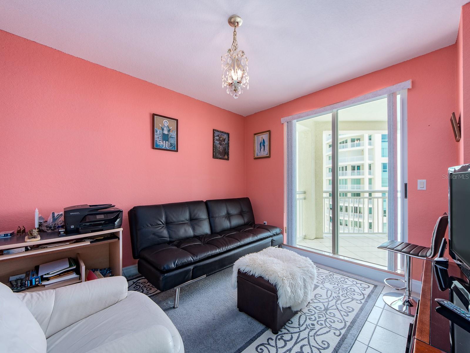 Office, den, 3rd bedroom? Whatever you want!