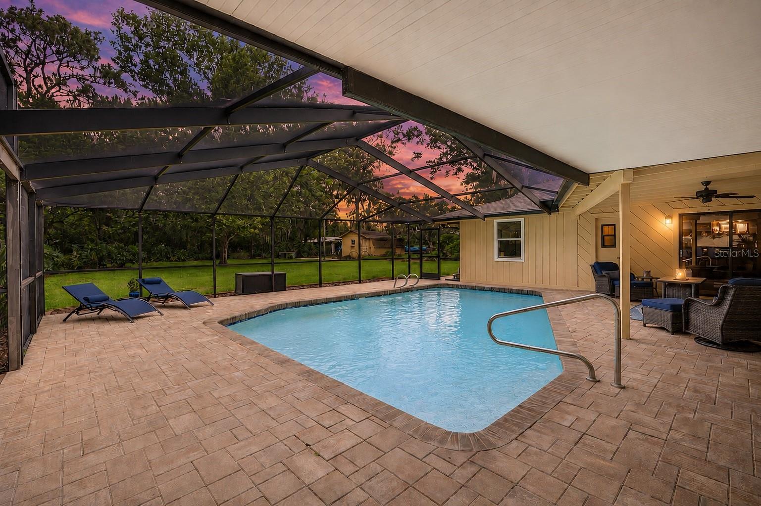 Pool Twilight