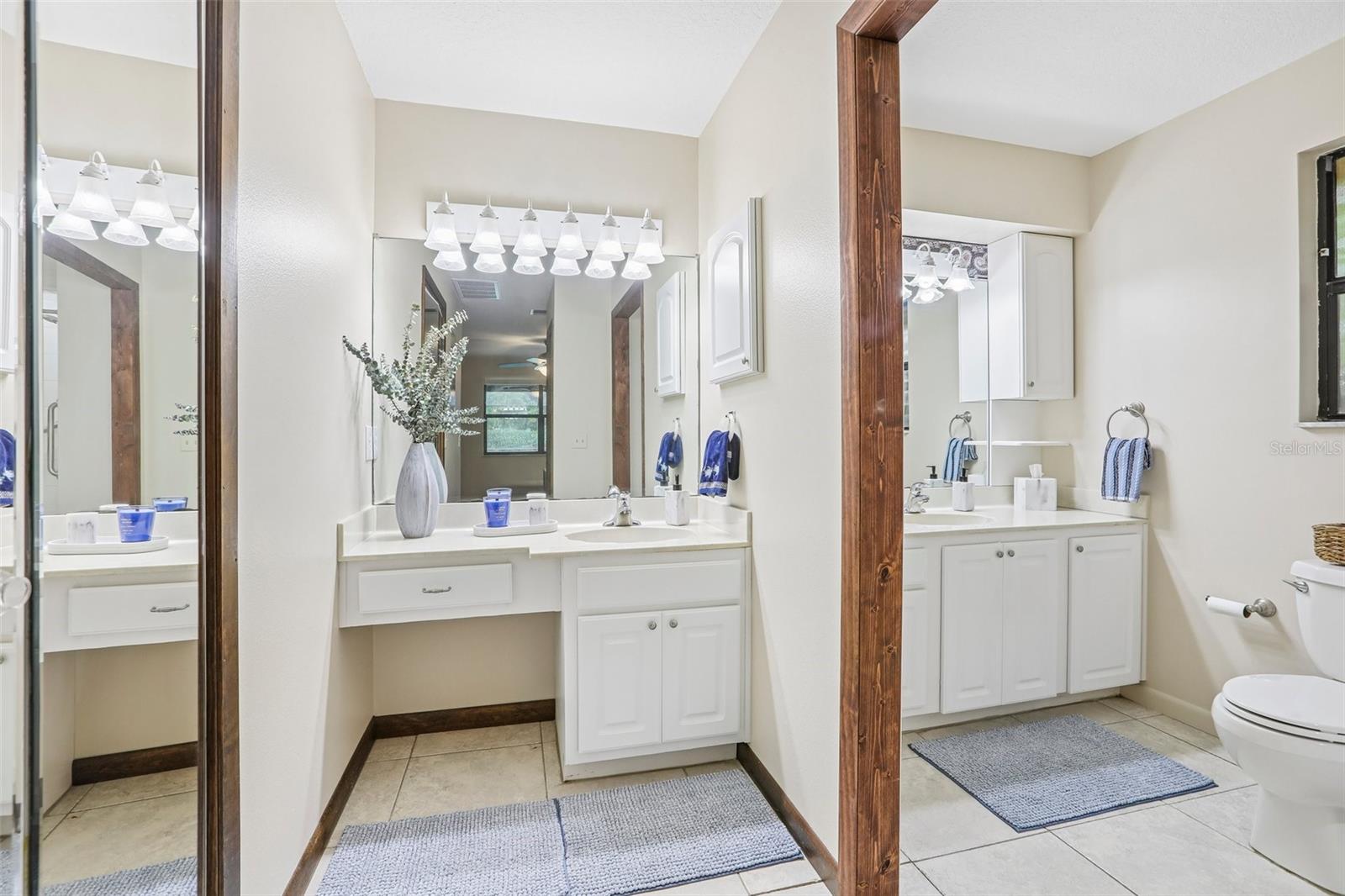 Primary Bath / Two Vanities