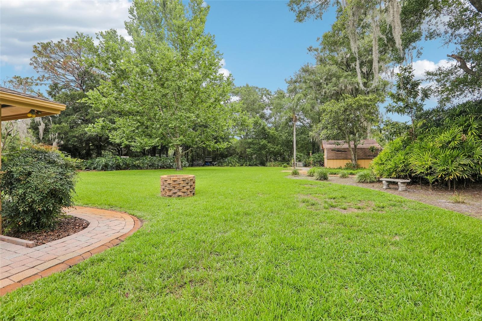 Side / Backyard / Firepit