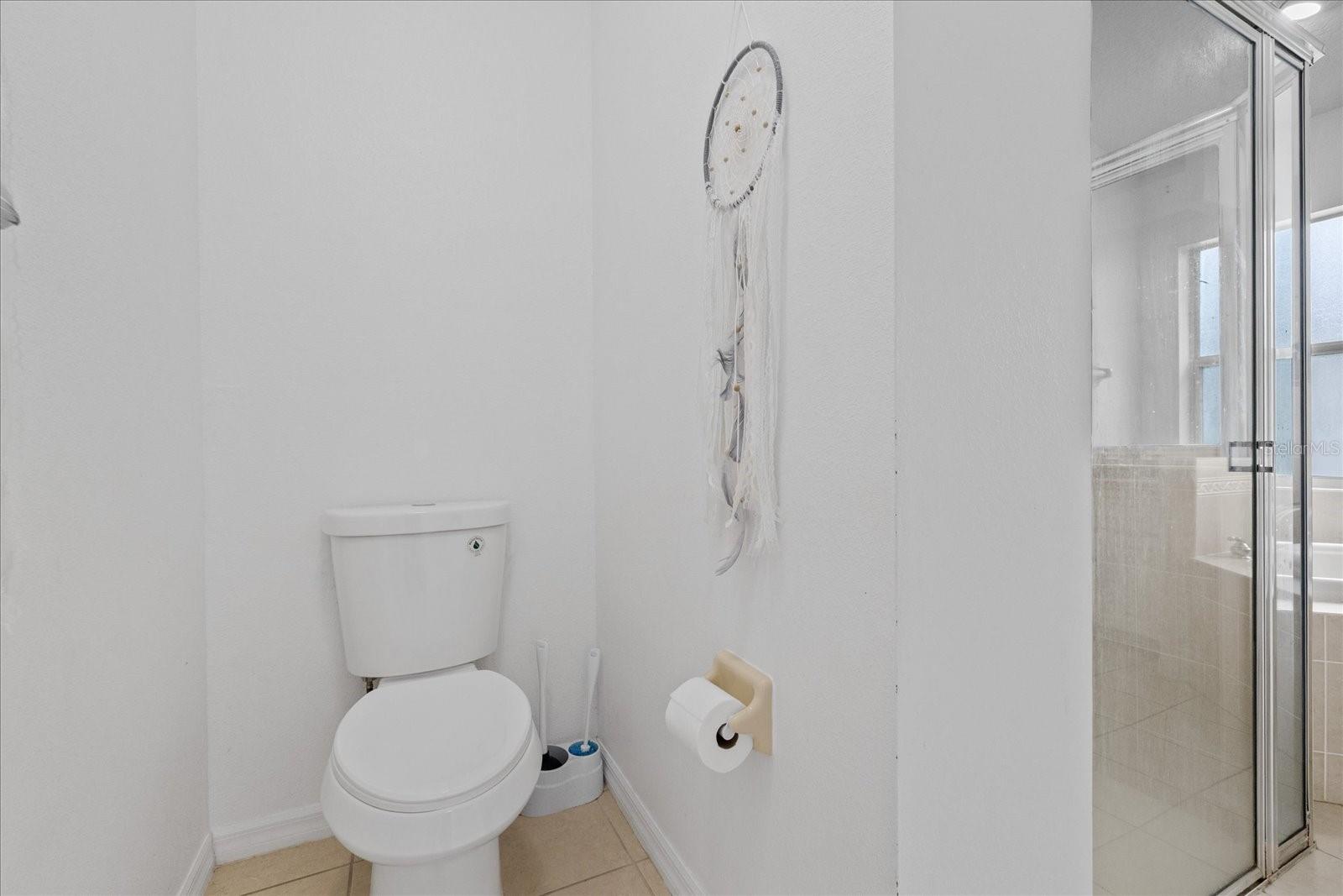 Master En Suit Bathroom