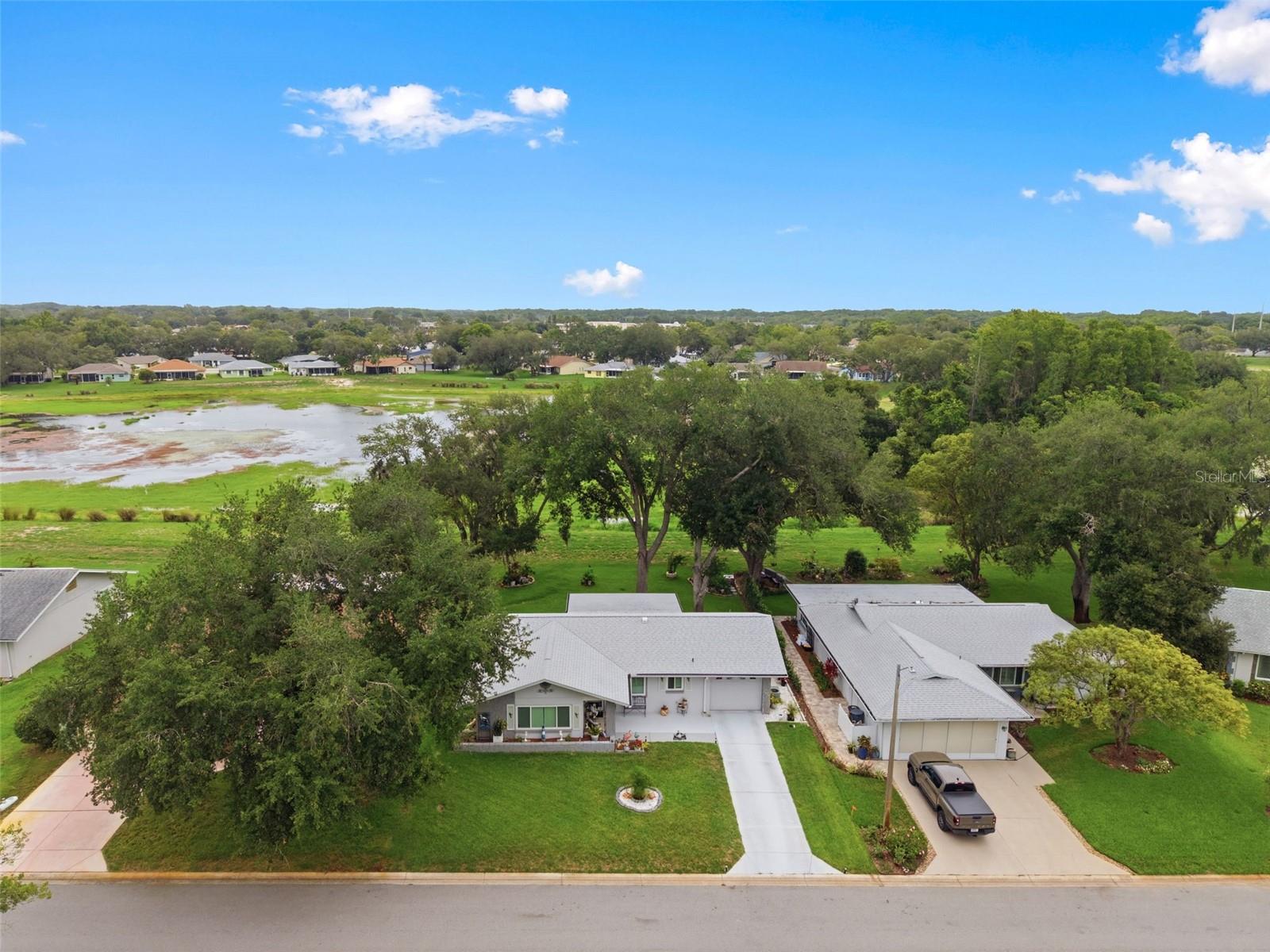 TB8515172