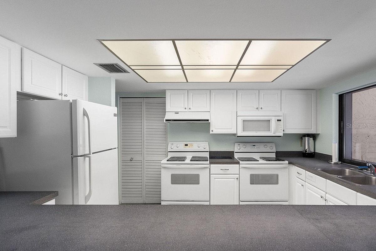 Clubhouse Kitchen