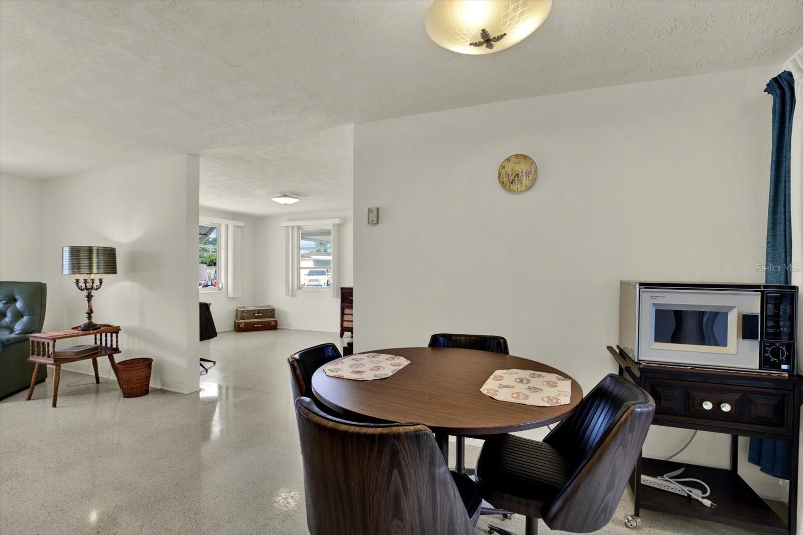 Breakfast nook towards Flex Space