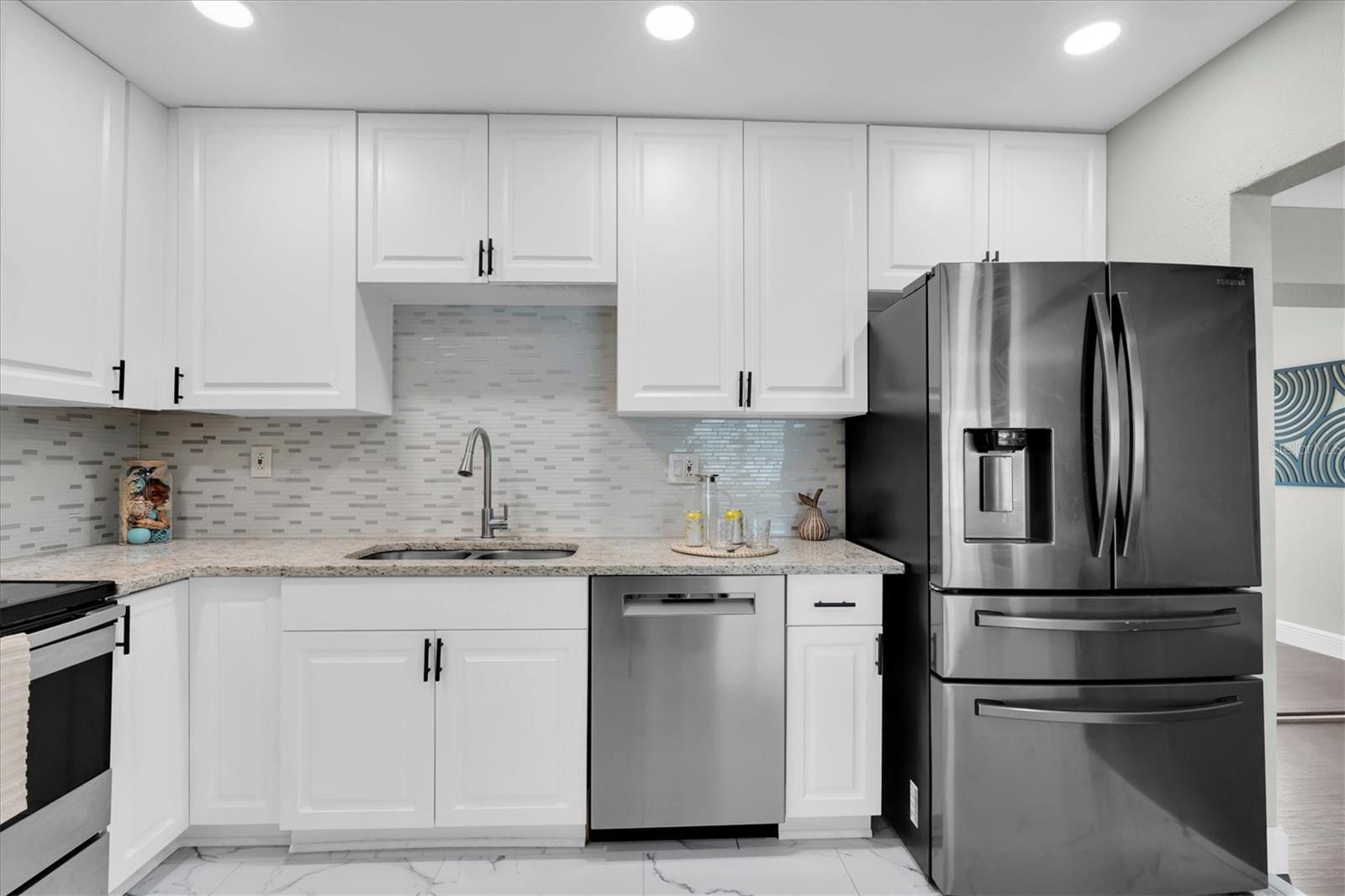 Plenty of counter space for weeknight dinners or holiday baking.