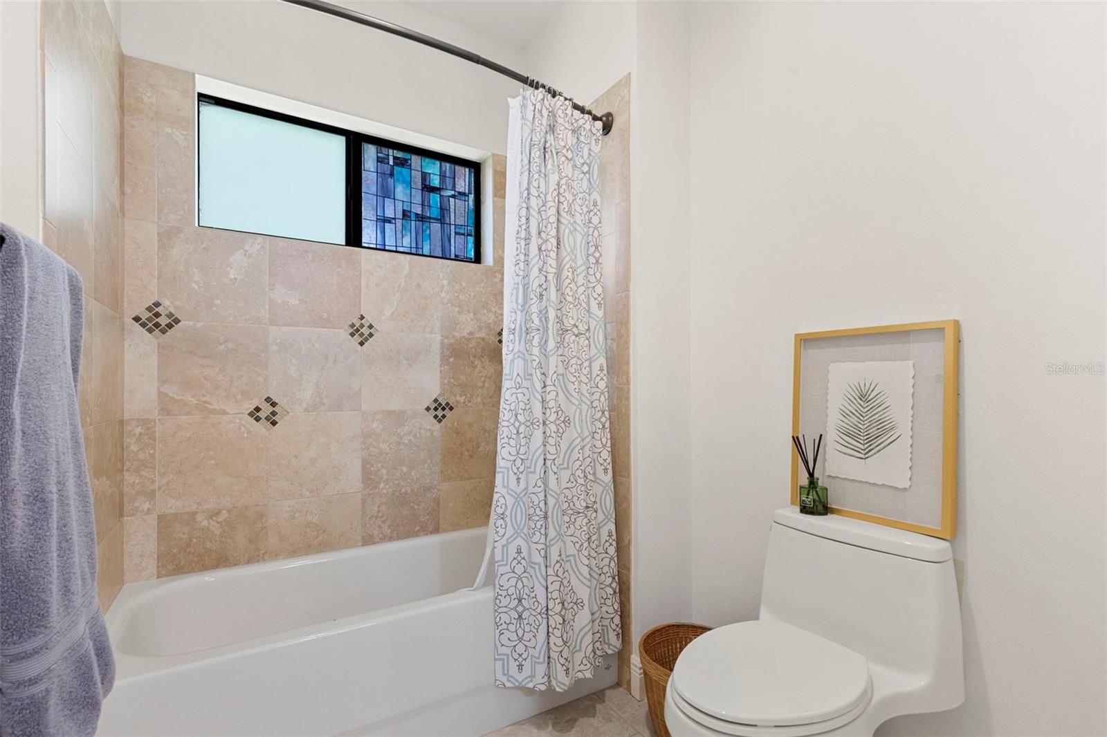 Jack and Jill Bath