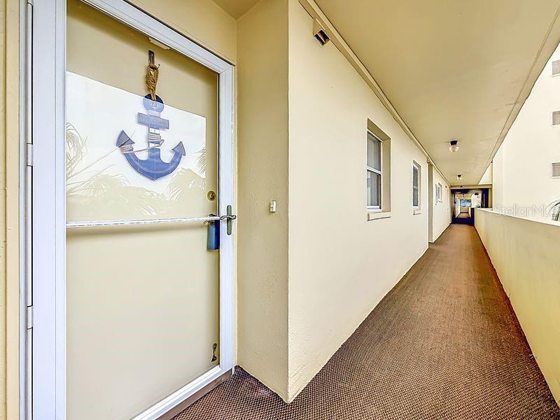 Welcome into #302 with its bright and tidy, warm first impression that you will want to call home!