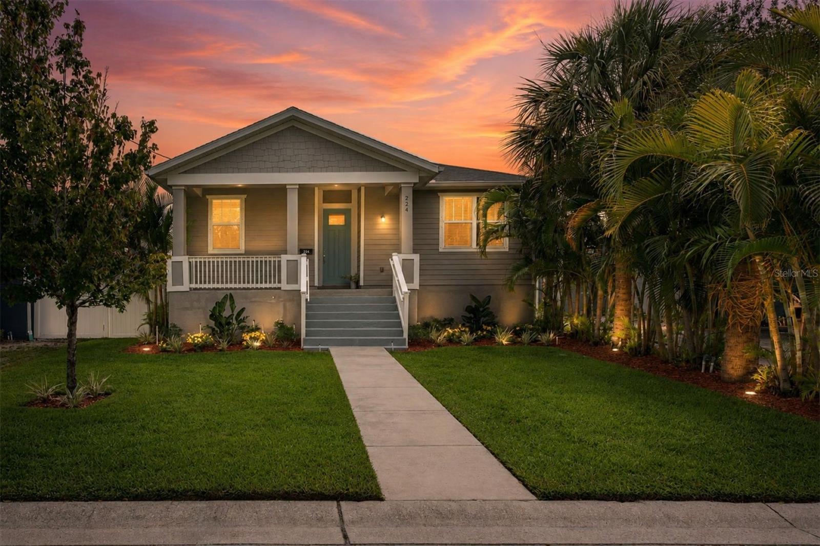 Charming Craftsman Curb Appeal