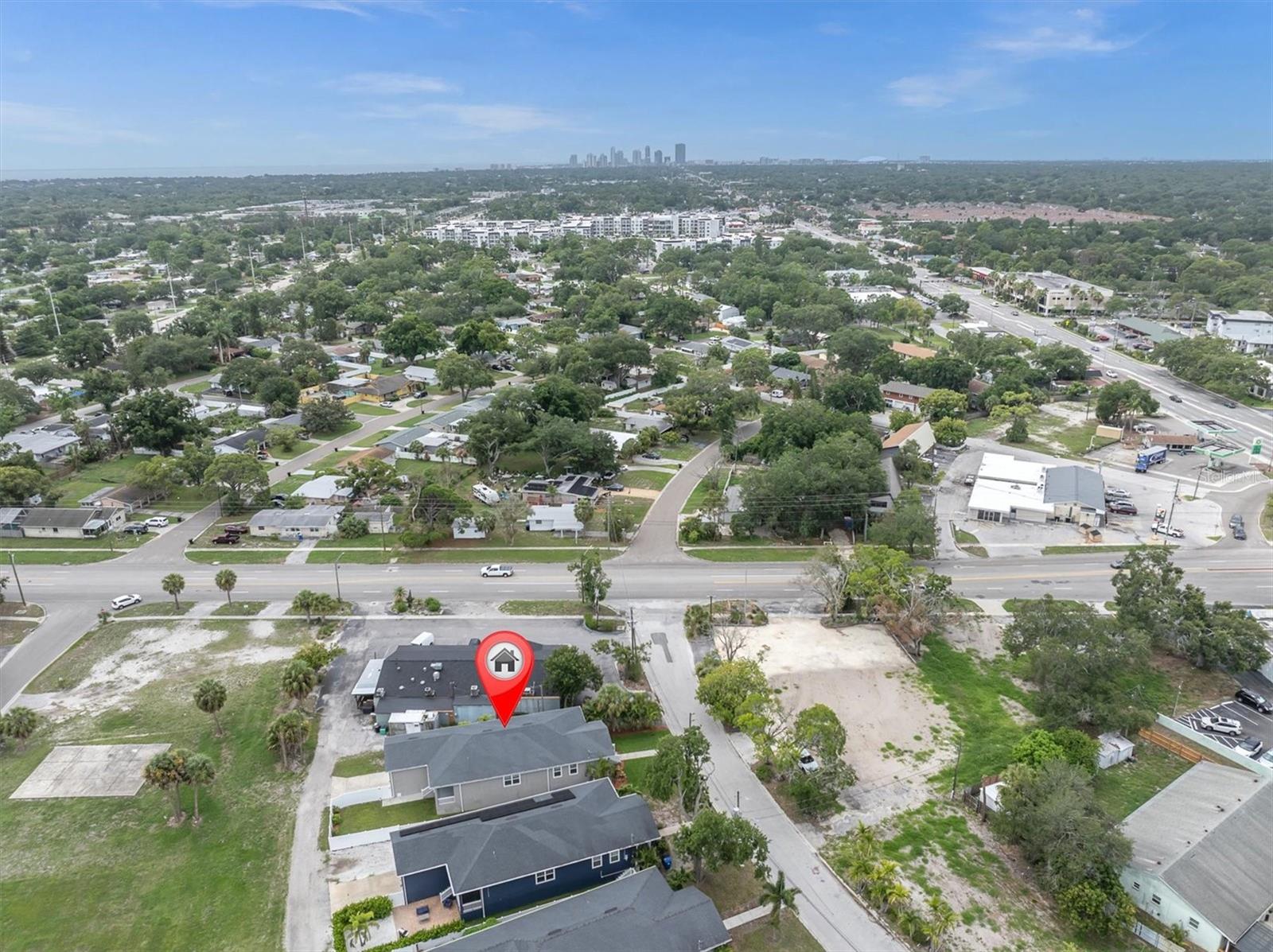 Close to Downtown St Pete and the Tampa Bay Water front