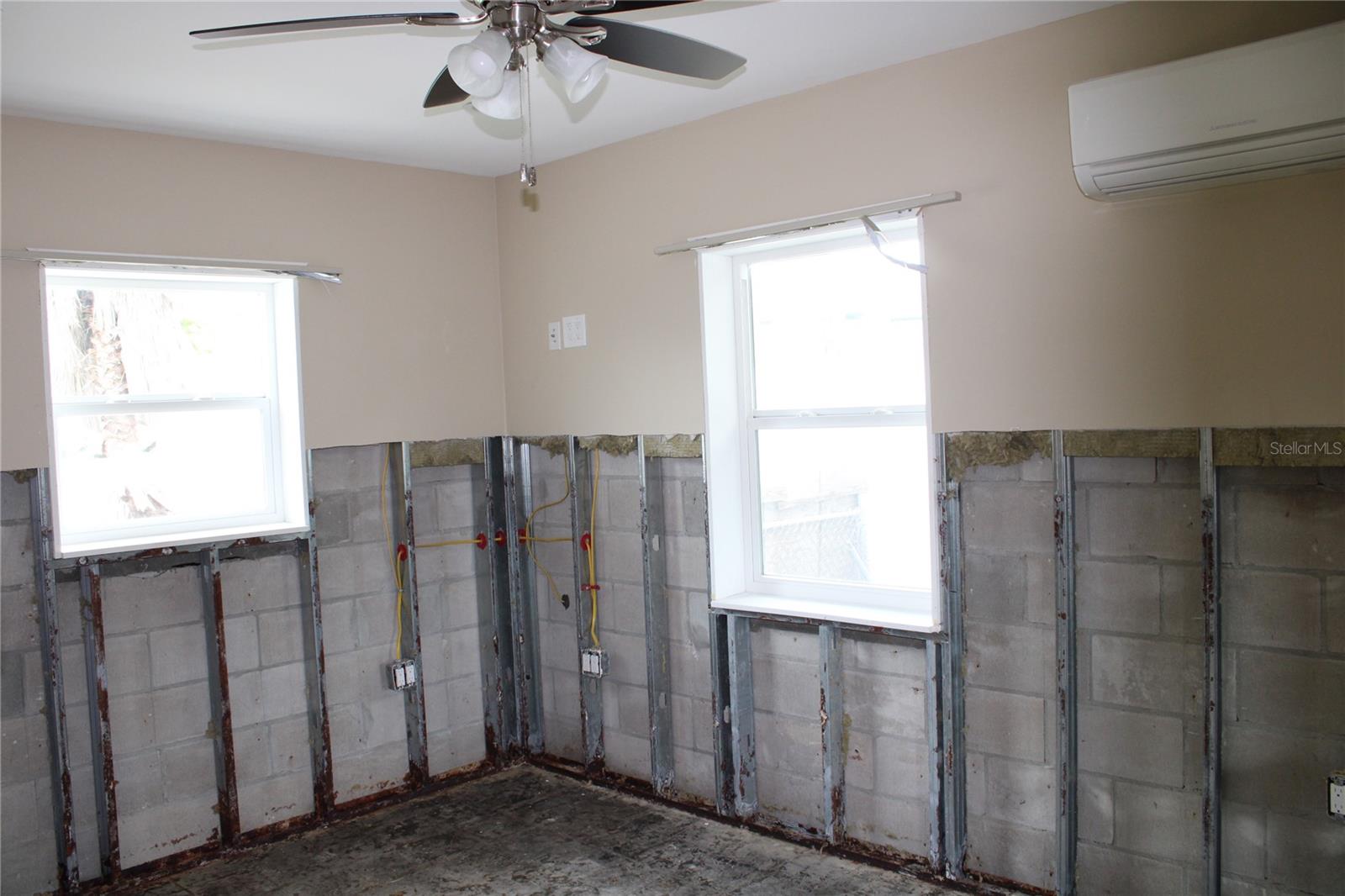 2nd bedroom