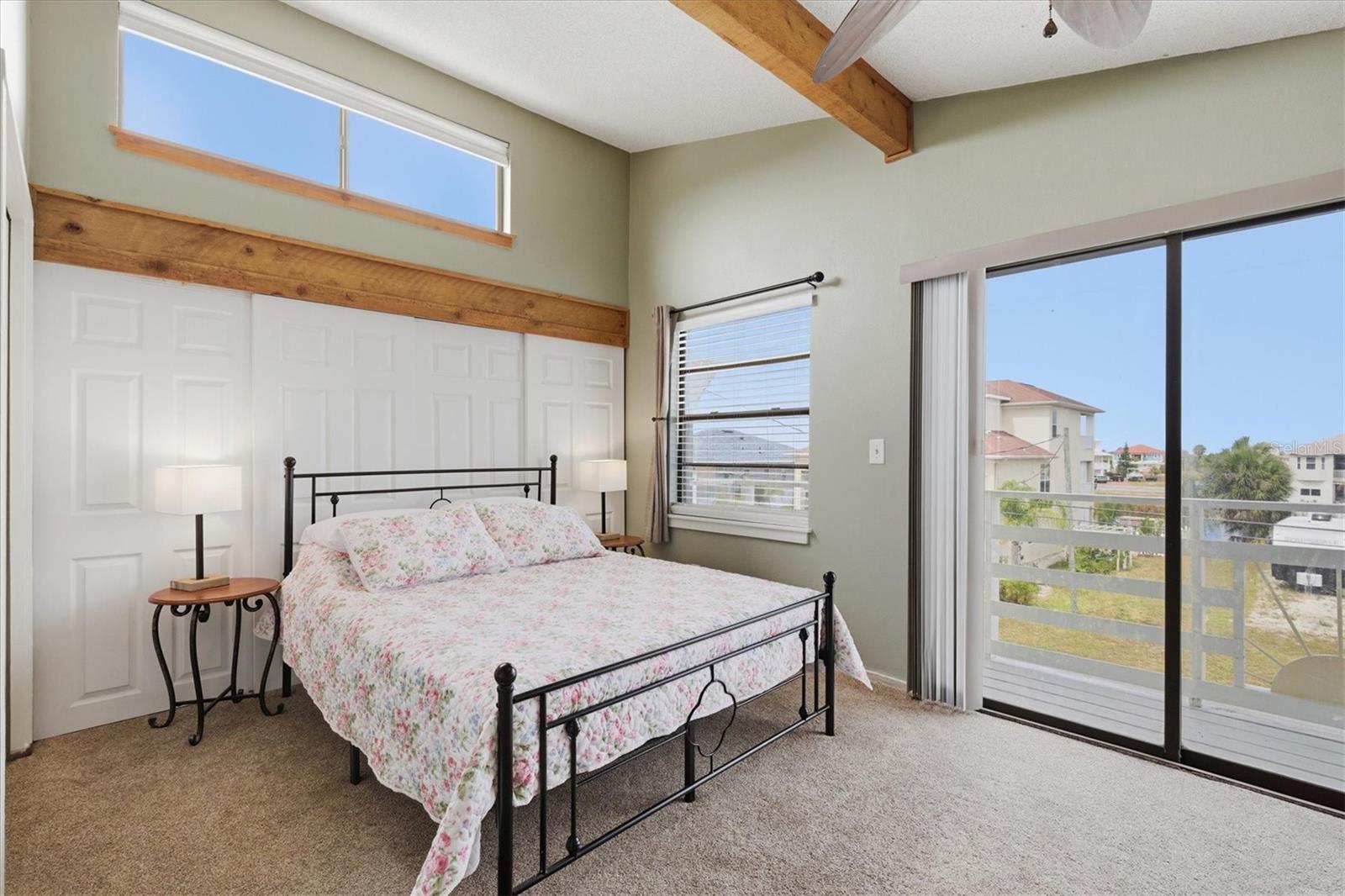 Upstairs Bedroom with Sitting Area