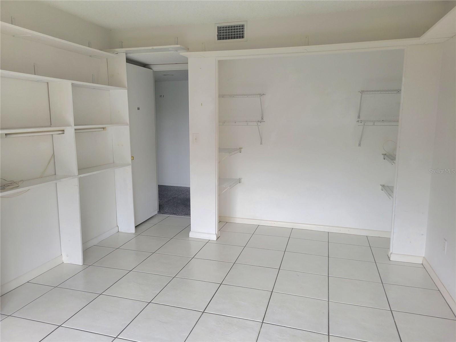 Office built in shelving
