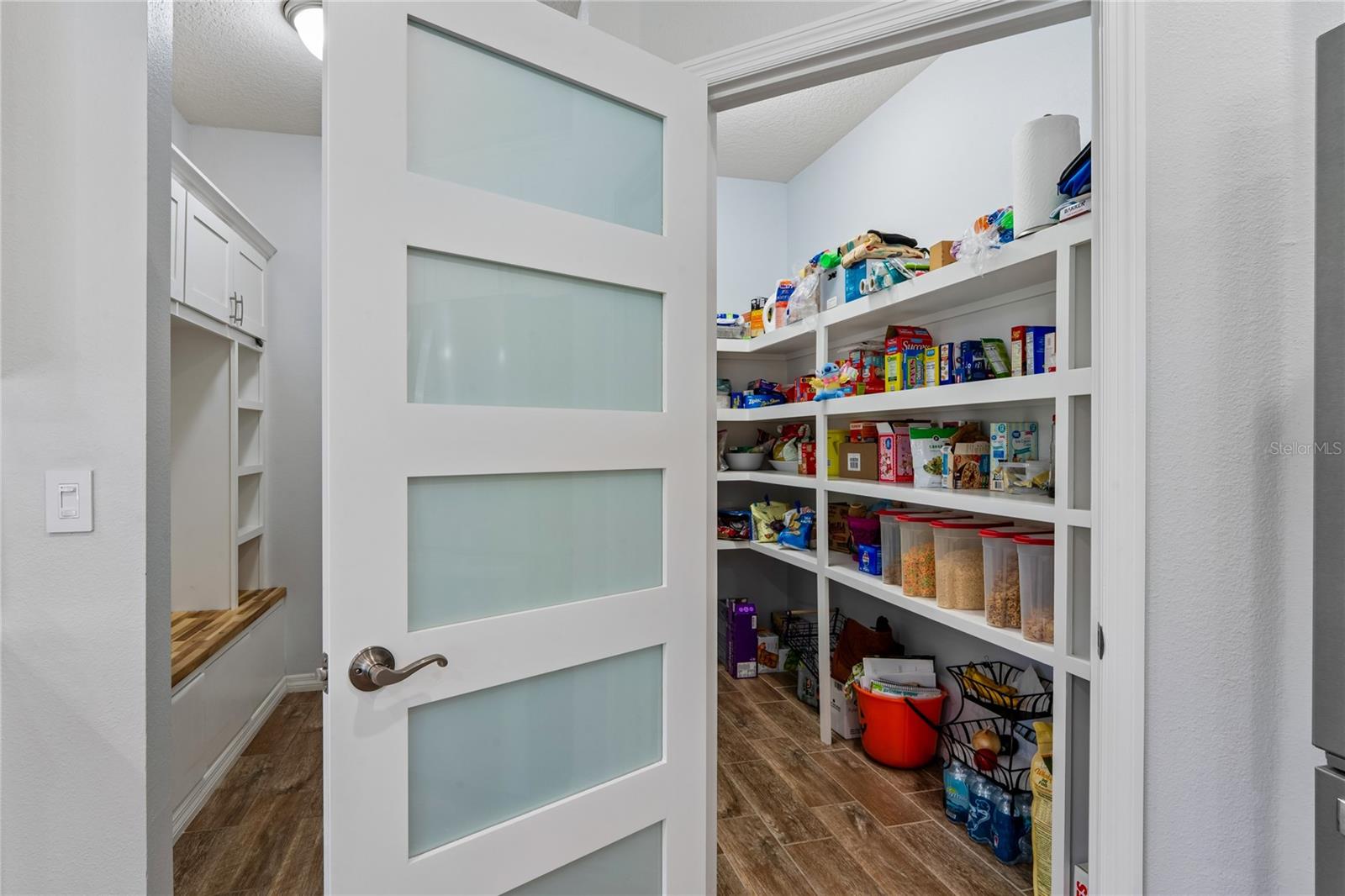 Walk in kitchen Pantry