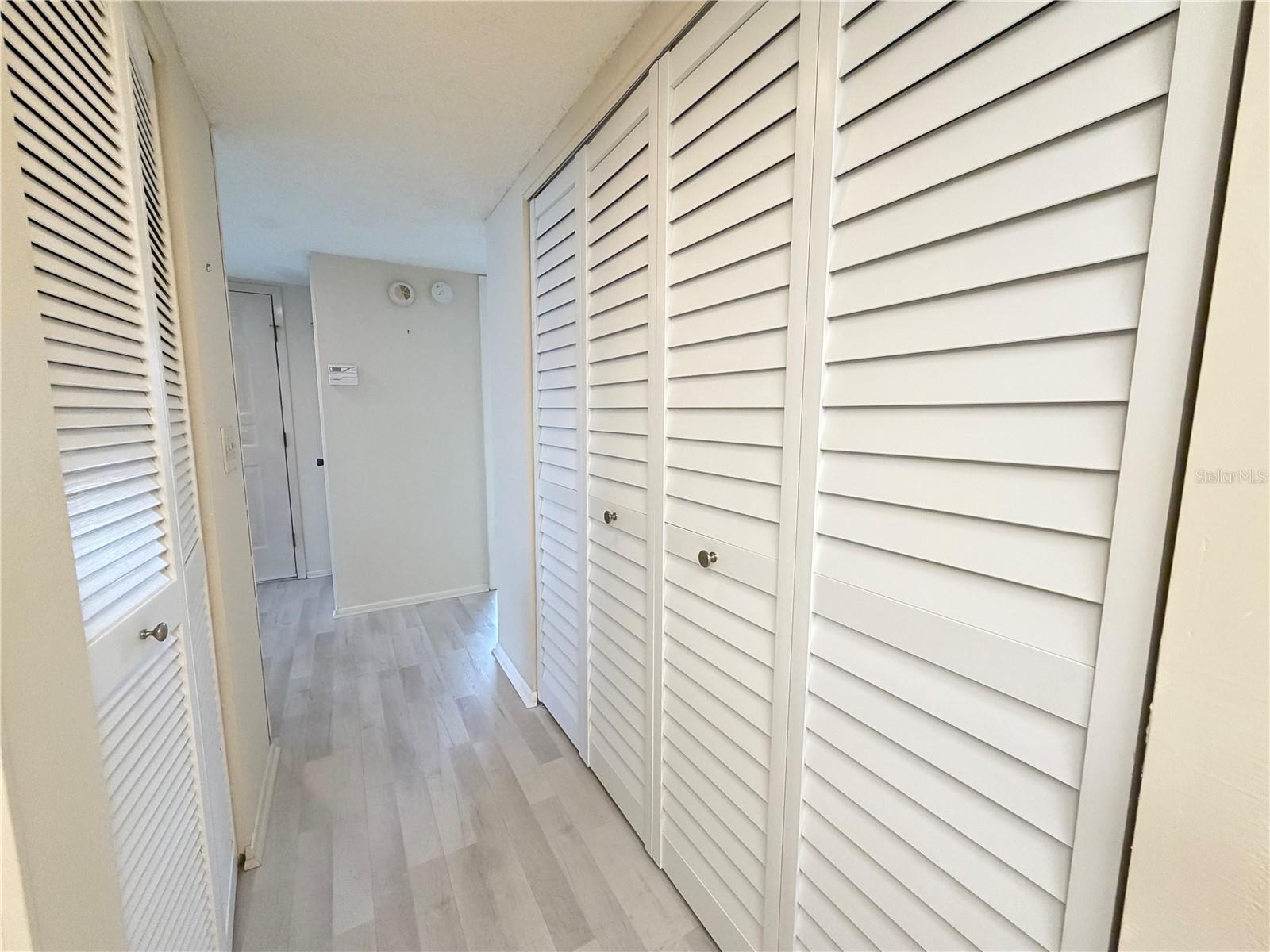 Hallway between entry and kitchen