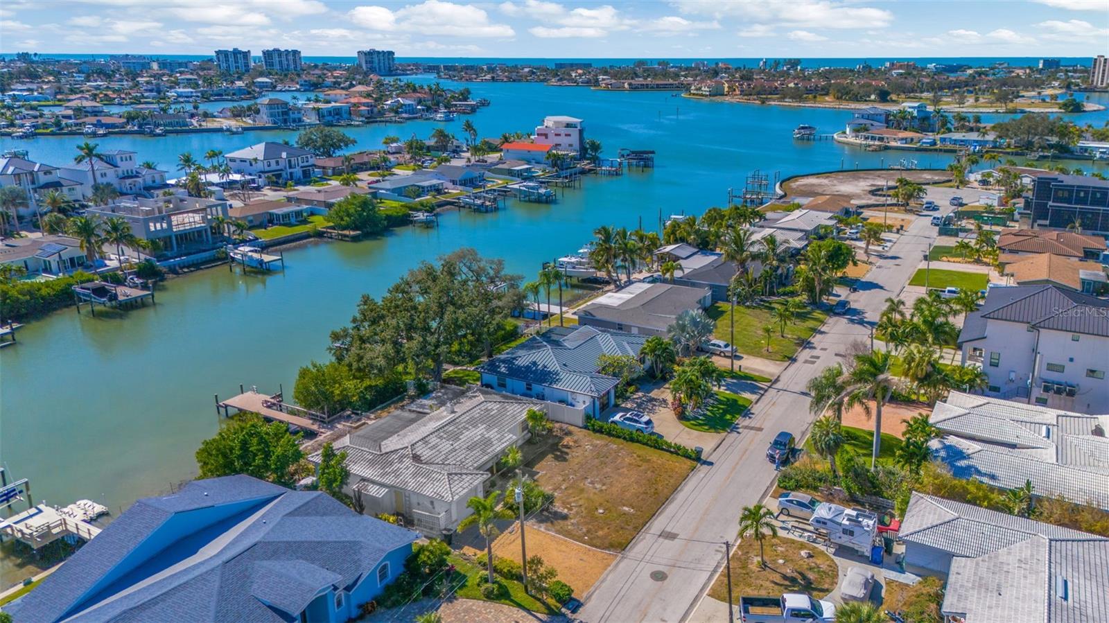 Aerial canal and gulf