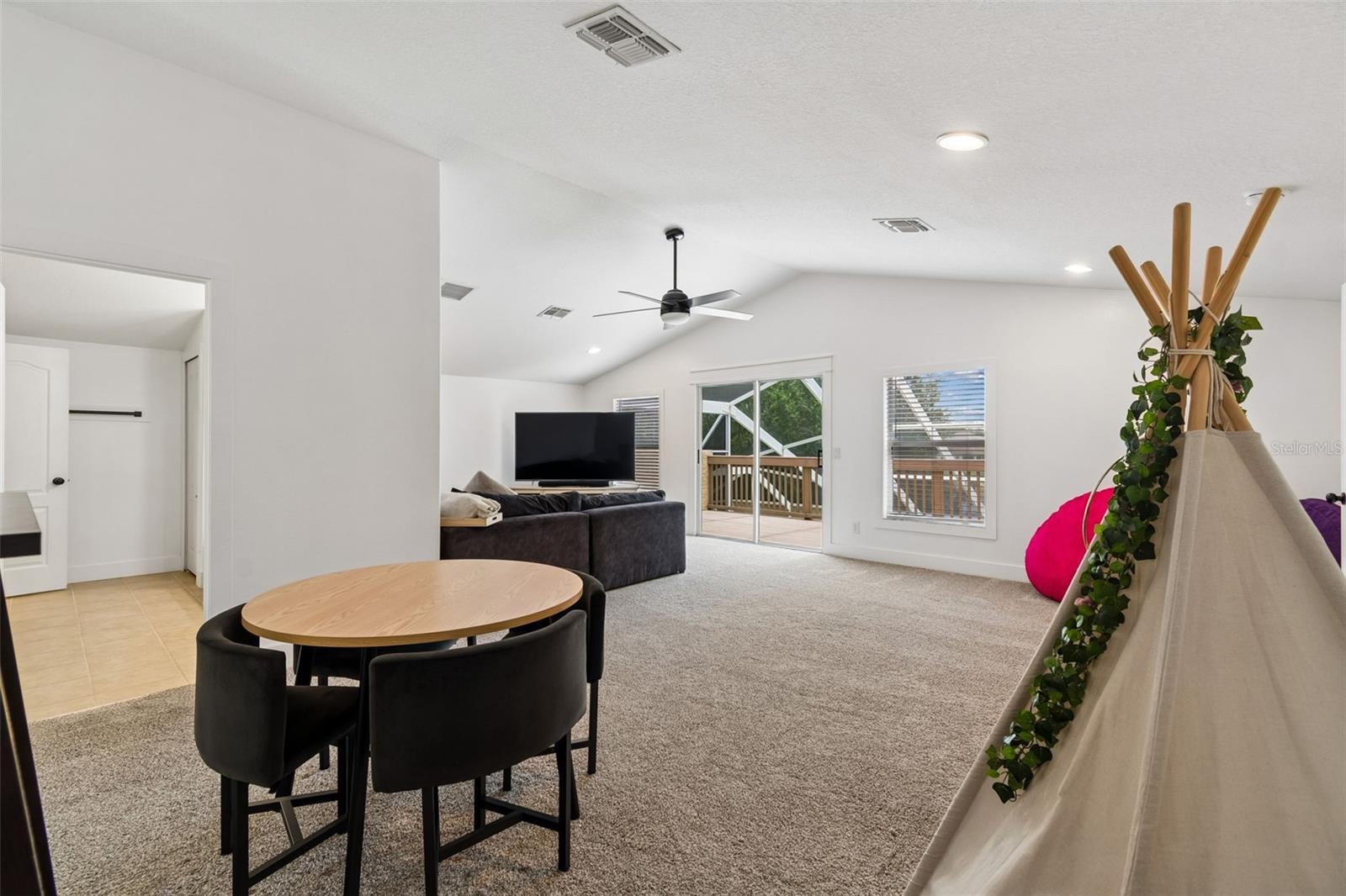 2nd Floor Primary Suite