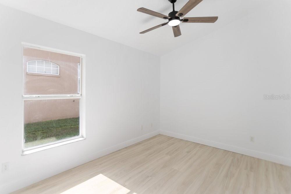 O6413833