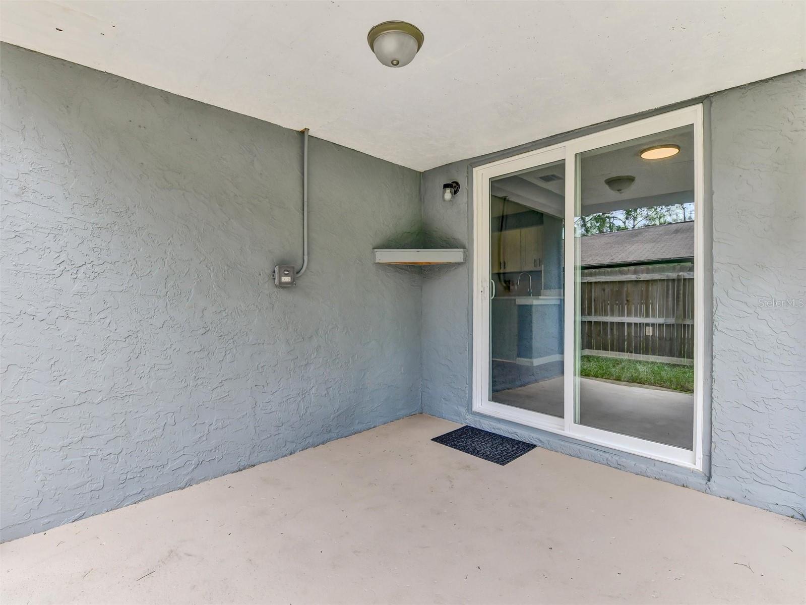 covered back patio