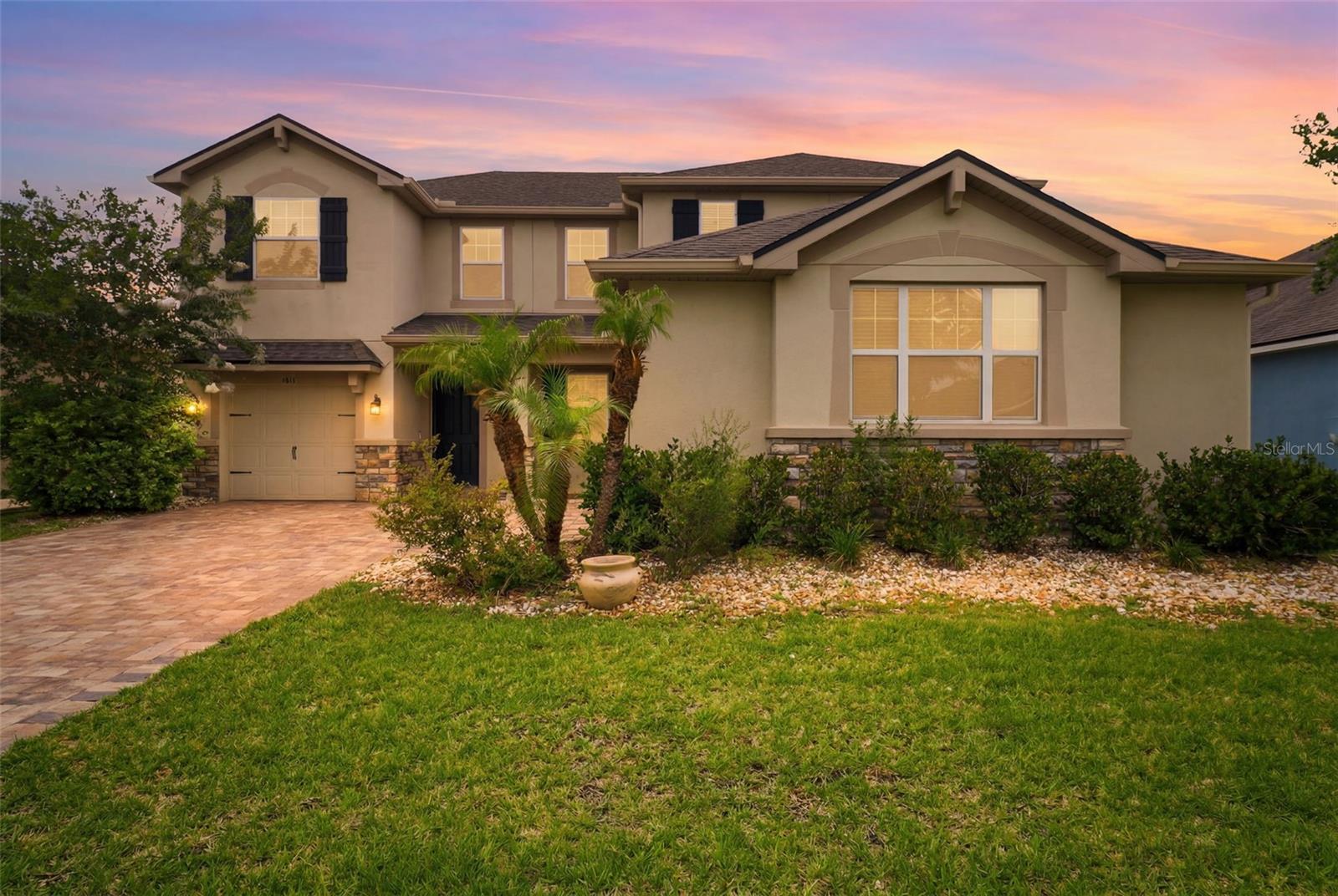Welcome home to 1011 Lee Shore St.