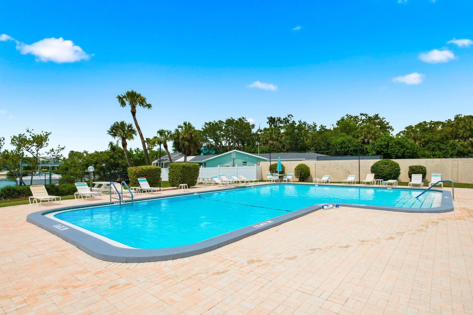 Gulf Harbors Community Pool, 4909 Marine Pkwy
