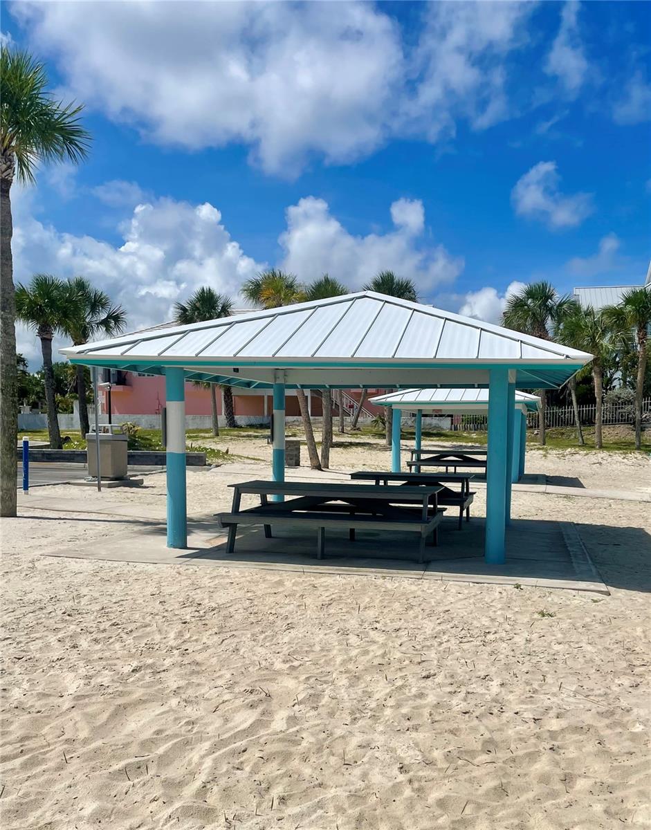 Gulf Harbors Beach Club 5345 Westshore Dr, NPR